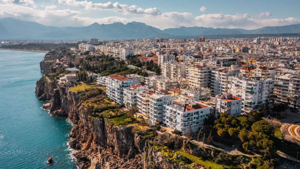 Antalya'da konut satmak için en uygun zaman ilkbahar